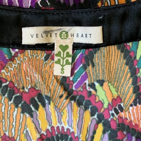Velvet Heart Colorful Silky Slit Shoulder Short Sleeve Top Sz S #10A - Picture 8 of 10